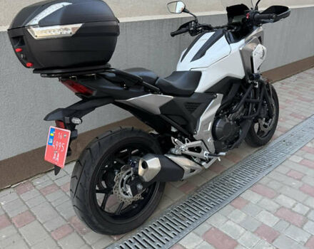 Білий Хонда NC 750X, об'ємом двигуна 0.75 л та пробігом 6 тис. км за 9800 $, фото 3 на Automoto.ua
