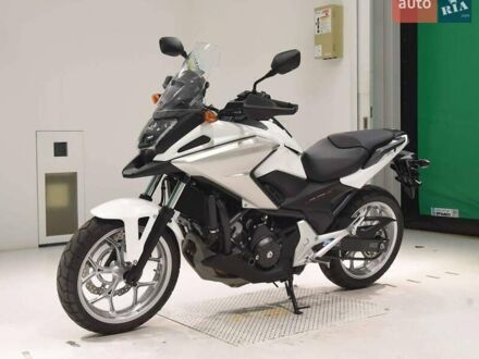 Белый Хонда NC 750X, объемом двигателя 0.75 л и пробегом 5 тыс. км за 8800 $, фото 1 на Automoto.ua