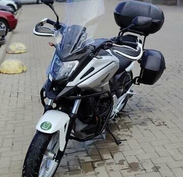 Черный Хонда NC 750X, объемом двигателя 0.75 л и пробегом 28 тыс. км за 7500 $, фото 2 на Automoto.ua