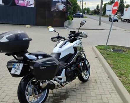 Черный Хонда NC 750X, объемом двигателя 0.75 л и пробегом 28 тыс. км за 7500 $, фото 4 на Automoto.ua