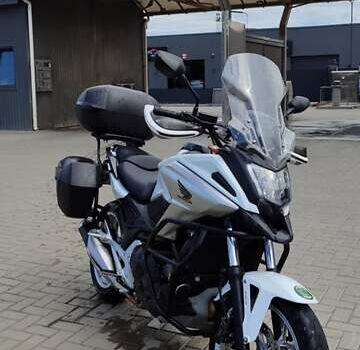 Черный Хонда NC 750X, объемом двигателя 0.75 л и пробегом 28 тыс. км за 7500 $, фото 1 на Automoto.ua