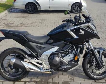 Черный Хонда NC 750X, объемом двигателя 0.75 л и пробегом 9 тыс. км за 10450 $, фото 3 на Automoto.ua