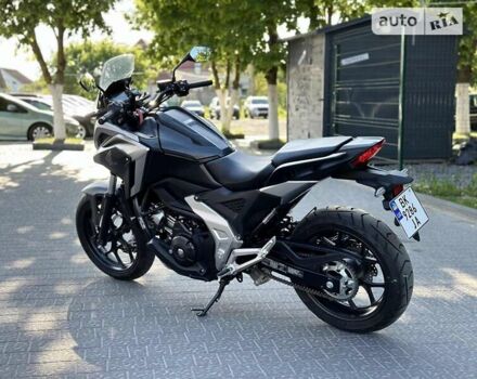 Чорний Хонда NC 750X, об'ємом двигуна 0.75 л та пробігом 1 тис. км за 9750 $, фото 7 на Automoto.ua