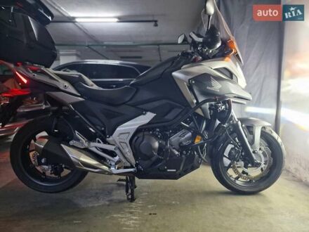 Хонда NC 750X 2021 в Киеве на Automoto.ua Черный Хонда NC 750X, объемом двигателя 0.74 л и пробегом 6 тыс. км за 10700 $, фото 1 на Automoto.ua