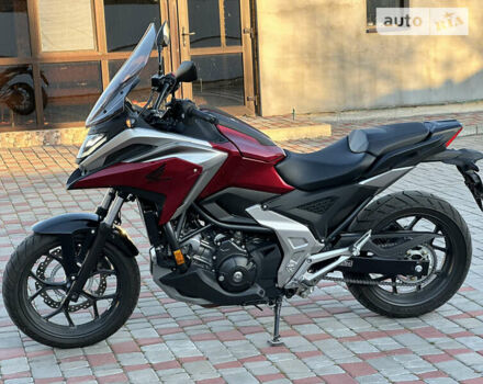 Червоний Хонда NC 750X, об'ємом двигуна 0.75 л та пробігом 2 тис. км за 9990 $, фото 6 на Automoto.ua