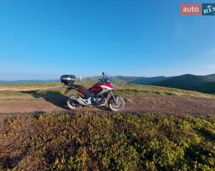 Красный Хонда NC 750X, объемом двигателя 0.75 л и пробегом 35 тыс. км за 7000 $, фото 8 на Automoto.ua