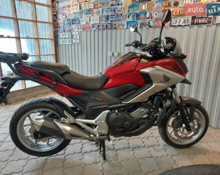 Красный Хонда NC 750X, объемом двигателя 0.75 л и пробегом 35 тыс. км за 7000 $, фото 3 на Automoto.ua