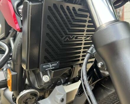 Красный Хонда NC 750X, объемом двигателя 0.75 л и пробегом 3 тыс. км за 9800 $, фото 9 на Automoto.ua