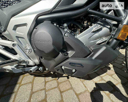 Хонда NC 750X, объемом двигателя 0.75 л и пробегом 2 тыс. км за 9900 $, фото 8 на Automoto.ua