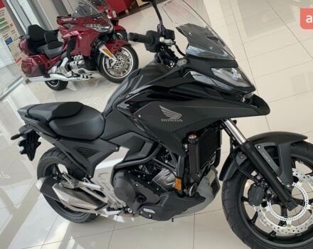 купити нове авто Хонда NC 750X 2025 року від офіційного дилера «Форсаж авто» Хонда фото