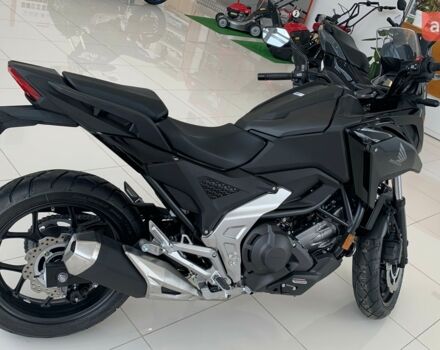 купити нове авто Хонда NC 750X 2025 року від офіційного дилера «Форсаж авто» Хонда фото