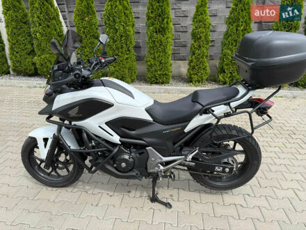 Хонда NC 750X 2016 у Рівному на Automoto.ua Хонда NC 750X, об'ємом двигуна 0.75 л та пробігом 16 тис. км за 7900 $, фото 1 на Automoto.ua