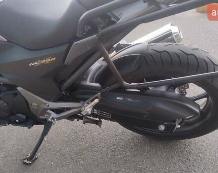 Серый Хонда NC 750X, объемом двигателя 0.74 л и пробегом 11 тыс. км за 8300 $, фото 5 на Automoto.ua