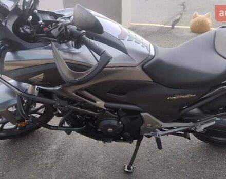 Серый Хонда NC 750X, объемом двигателя 0.74 л и пробегом 11 тыс. км за 8300 $, фото 4 на Automoto.ua