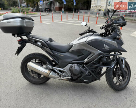 Сірий Хонда NC 750X, об'ємом двигуна 0.75 л та пробігом 62 тис. км за 6950 $, фото 5 на Automoto.ua