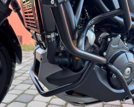 Серый Хонда NC 750X, объемом двигателя 0.74 л и пробегом 6 тыс. км за 11200 $, фото 4 на Automoto.ua