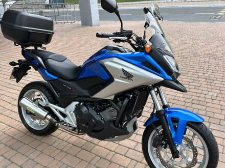 Хонда NC 750X 2016 у Одесі на Automoto.ua Синій Хонда NC 750X, об'ємом двигуна 0.75 л та пробігом 26 тис. км за 8200 $, фото 1 на Automoto.ua