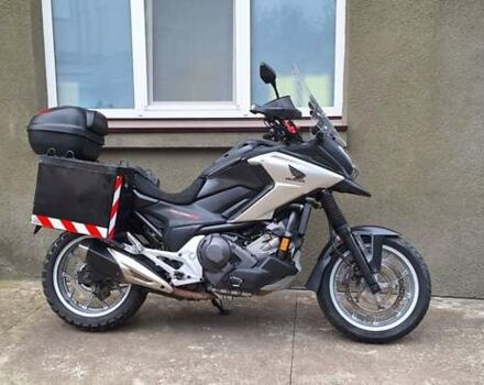 Черный Хонда NC 750XA, объемом двигателя 0 л и пробегом 100 тыс. км за 6500 $, фото 5 на Automoto.ua