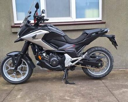 Черный Хонда NC 750XA, объемом двигателя 0 л и пробегом 100 тыс. км за 6500 $, фото 2 на Automoto.ua
