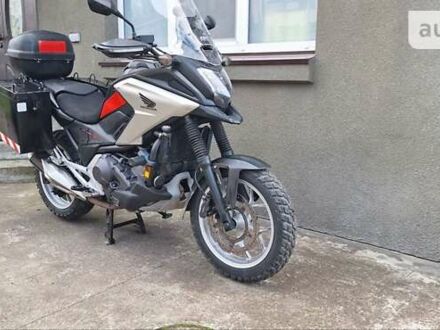 Хонда NC 750XA 2017 в Черновцах на Automoto.ua Черный Хонда NC 750XA, объемом двигателя 0 л и пробегом 50 тыс. км за 6500 $, фото 1 на Automoto.ua