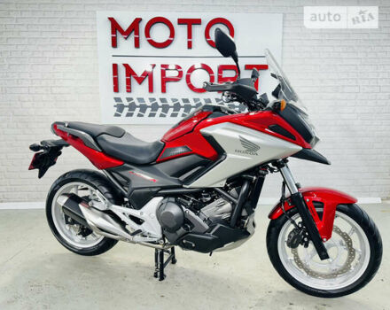 Червоний Хонда NC 750XA, об'ємом двигуна 0.75 л та пробігом 26 тис. км за 8000 $, фото 3 на Automoto.ua