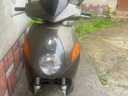 Хонда NES 125 2001 у Львові на Automoto.ua Коричневий Хонда NES 125, об'ємом двигуна 0 л та пробігом 30 тис. км за 720 $, фото 1 на Automoto.ua