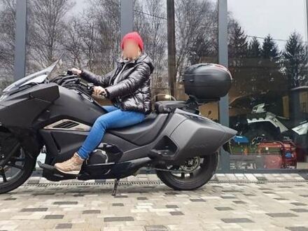 Хонда NM4 Vultus 2016 в Львове на Automoto.ua Черный Хонда NM4 Vultus, объемом двигателя 0.75 л и пробегом 19 тыс. км за 6999 $, фото 1 на Automoto.ua