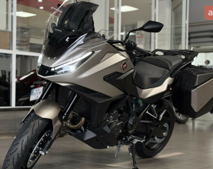 Хонда NT 1100, объемом двигателя 1.08 л и пробегом 0 тыс. км за 16829 $, фото 4 на Automoto.ua