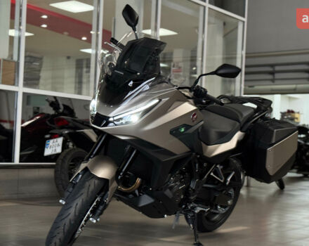 Хонда NT 1100, об'ємом двигуна 1.08 л та пробігом 0 тис. км за 17774 $, фото 5 на Automoto.ua