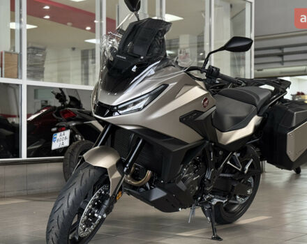 Хонда NT 1100, объемом двигателя 1.08 л и пробегом 0 тыс. км за 16829 $, фото 2 на Automoto.ua