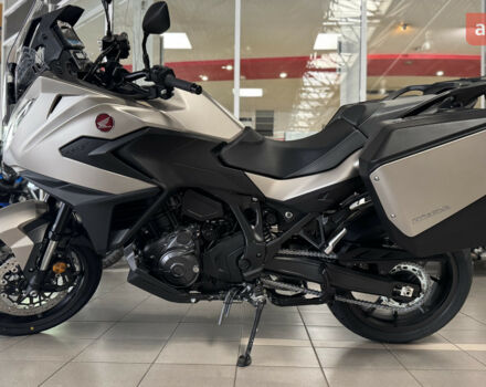 Хонда NT 1100, об'ємом двигуна 1.08 л та пробігом 0 тис. км за 17774 $, фото 7 на Automoto.ua