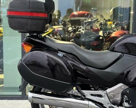 Фиолетовый Хонда NT 650V Deauville, объемом двигателя 0.65 л и пробегом 38 тыс. км за 3499 $, фото 24 на Automoto.ua