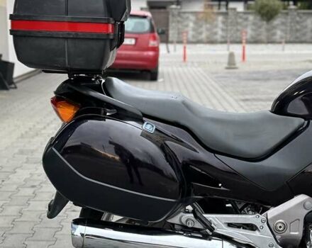 Фиолетовый Хонда NT 650V Deauville, объемом двигателя 0.65 л и пробегом 38 тыс. км за 3499 $, фото 12 на Automoto.ua