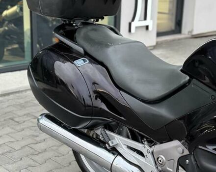 Фиолетовый Хонда NT 650V Deauville, объемом двигателя 0.65 л и пробегом 38 тыс. км за 3499 $, фото 15 на Automoto.ua