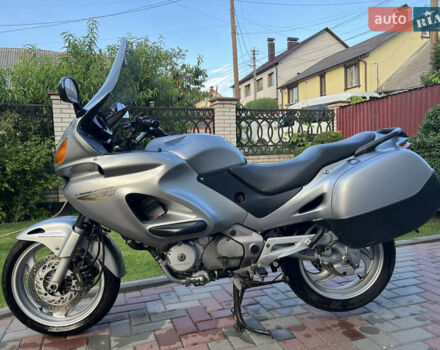 Серый Хонда NT 650V Deauville, объемом двигателя 0.65 л и пробегом 60 тыс. км за 3400 $, фото 4 на Automoto.ua