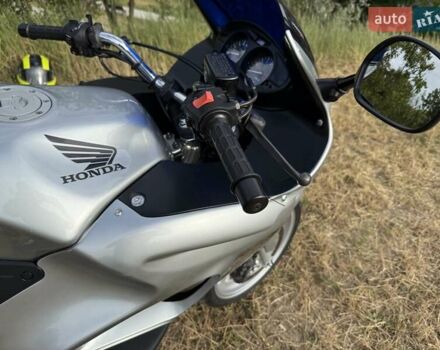 Сірий Хонда NT 650V Deauville, об'ємом двигуна 0.65 л та пробігом 18 тис. км за 5500 $, фото 23 на Automoto.ua
