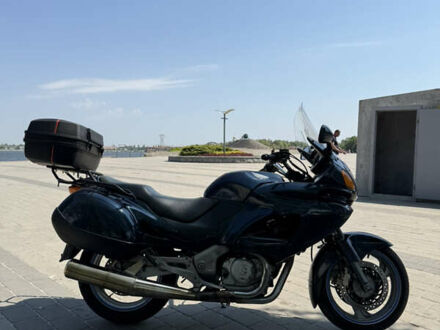 Хонда NT 650V Deauville 2000 у Дніпро (Дніпропетровську) на Automoto.ua Синій Хонда NT 650V Deauville, об'ємом двигуна 0.65 л та пробігом 41 тис. км за 2800 $, фото 1 на Automoto.ua