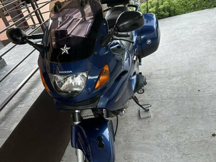 Хонда NT 650V Deauville 2003 в Запорожье на Automoto.ua Синий Хонда NT 650V Deauville, объемом двигателя 0.65 л и пробегом 67 тыс. км за 3699 $, фото 1 на Automoto.ua