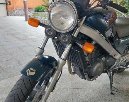Зеленый Хонда NT 650V Deauville, объемом двигателя 0.65 л и пробегом 28 тыс. км за 3300 $, фото 9 на Automoto.ua