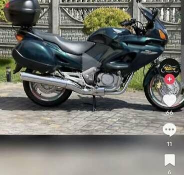 Зеленый Хонда NT 650V Deauville, объемом двигателя 0.65 л и пробегом 36 тыс. км за 3650 $, фото 2 на Automoto.ua