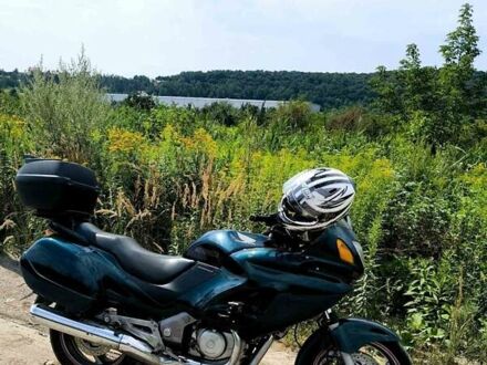 Хонда NT 650V Deauville 2001 в Львове на Automoto.ua Зеленый Хонда NT 650V Deauville, объемом двигателя 0.65 л и пробегом 55 тыс. км за 3200 $, фото 1 на Automoto.ua