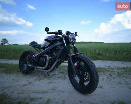 Красный Хонда NTV 650 (Revere), объемом двигателя 0.65 л и пробегом 50 тыс. км за 6500 $, фото 2 на Automoto.ua