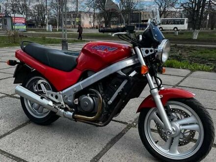 Хонда NTV 650 (Revere) 1995 в Конотопе на Automoto.ua Красный Хонда NTV 650 (Revere), объемом двигателя 0.65 л и пробегом 36 тыс. км за 2800 $, фото 1 на Automoto.ua