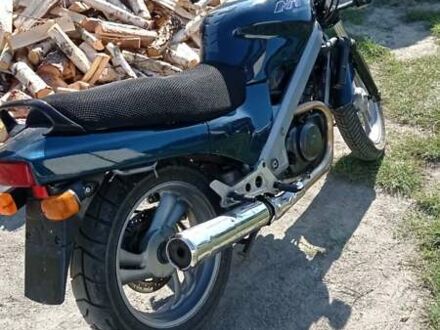 Хонда NTV 650 (Revere) 1995 у Владимирце на Automoto.ua Синій Хонда NTV 650 (Revere), об'ємом двигуна 0 л та пробігом 88 тис. км за 1500 $, фото 1 на Automoto.ua