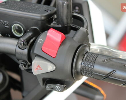 Хонда NX 500, об'ємом двигуна 0.47 л та пробігом 0 тис. км за 7785 $, фото 11 на Automoto.ua