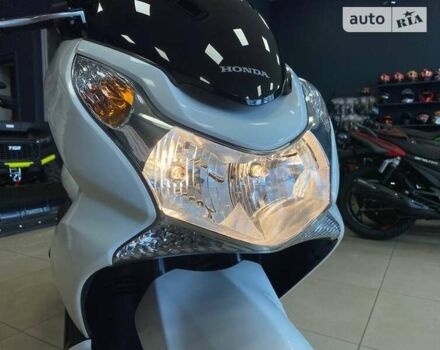 Белый Хонда PCX 150, объемом двигателя 0 л и пробегом 24 тыс. км за 2400 $, фото 12 на Automoto.ua