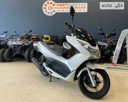 Белый Хонда PCX 150, объемом двигателя 0 л и пробегом 24 тыс. км за 2400 $, фото 9 на Automoto.ua