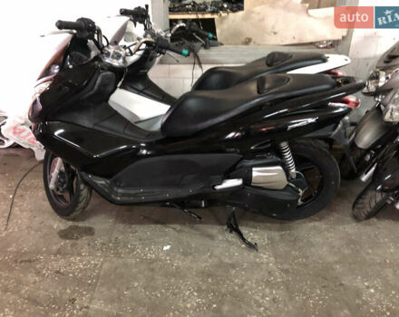 Чорний Хонда PCX 150, об'ємом двигуна 0.15 л та пробігом 22 тис. км за 2250 $, фото 2 на Automoto.ua