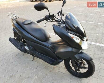 Черный Хонда PCX 150, объемом двигателя 0 л и пробегом 22 тыс. км за 2400 $, фото 1 на Automoto.ua