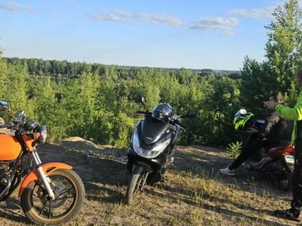 Хонда PCX 150 2015 у Житомирі на Automoto.ua Чорний Хонда PCX 150, об'ємом двигуна 0 л та пробігом 28 тис. км за 2000 $, фото 1 на Automoto.ua